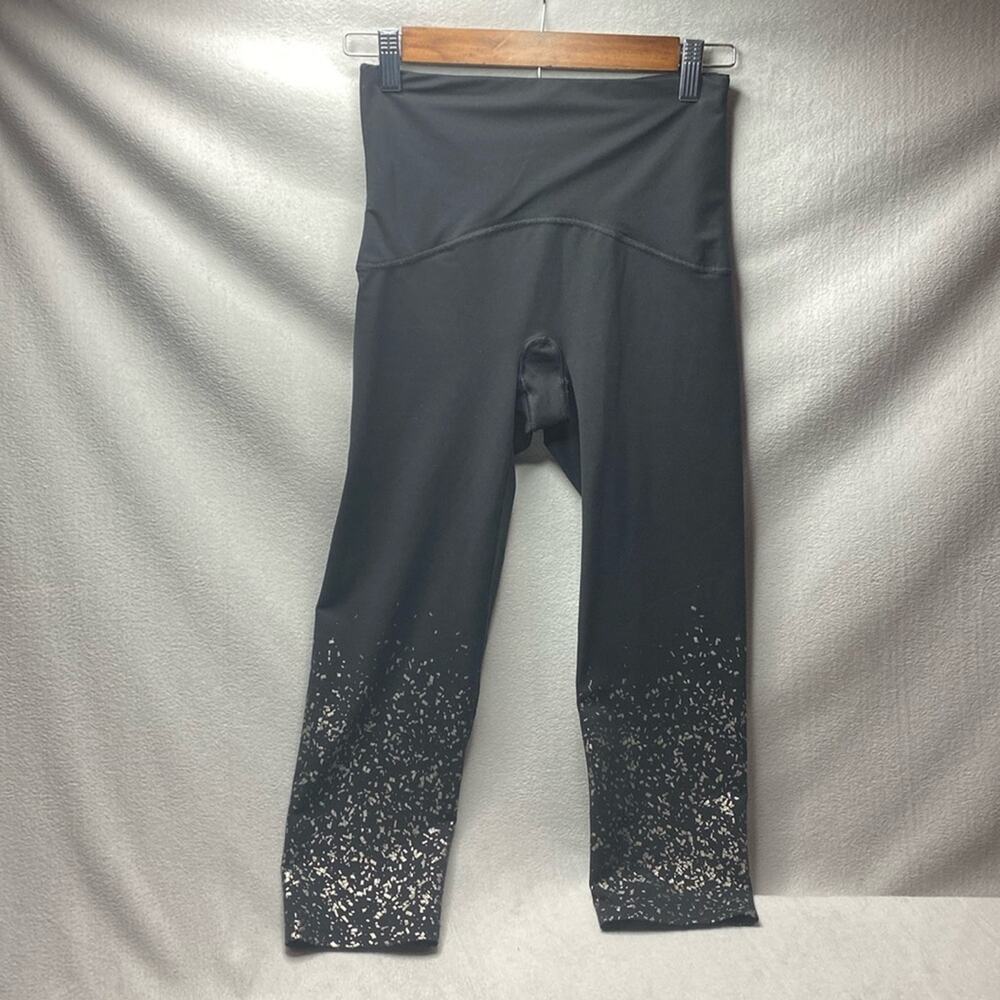 Spanx black with sliver metallic details leggings size medium